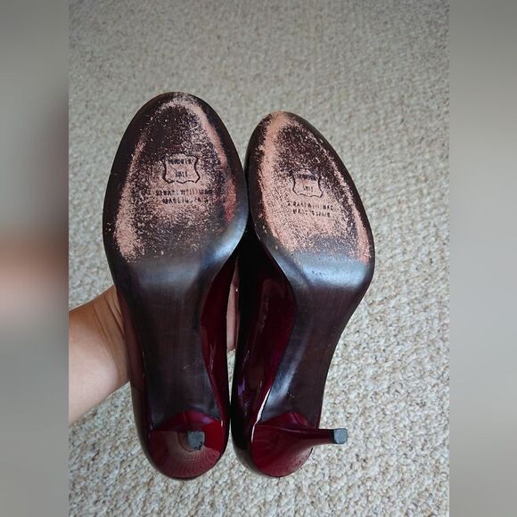 Stuart Weitzman Burgundy Patent Leather Round Toe Pumps Size 7.5M - Picture 12 of 13